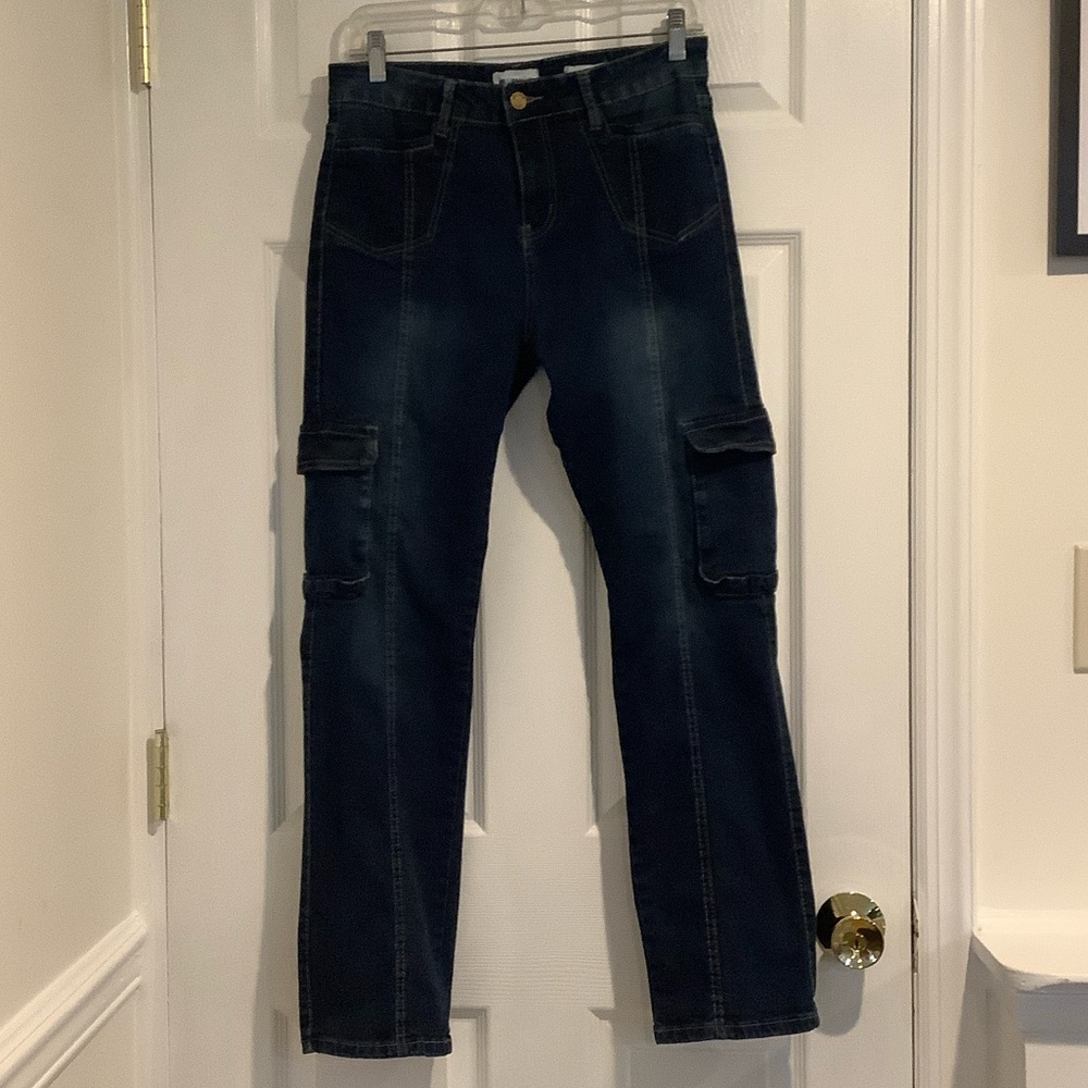 WILLIAM RAST Women’s Straight Leg Dark Wash Stretchy Cargo  Jeans 29